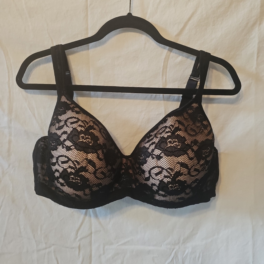 Fashion Bug Black Lace Overlay Bra 44D Underwire Lightly Lined.